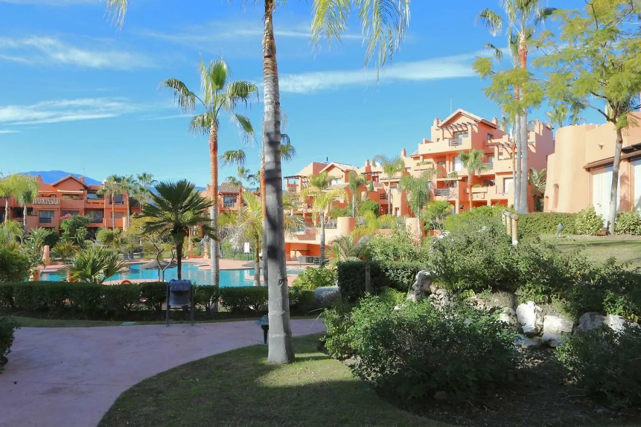 Garden Home Near The Beach Estepona Apartment