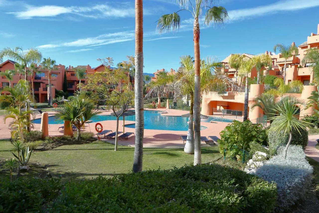 Garden Home Near The Beach Estepona Apartment